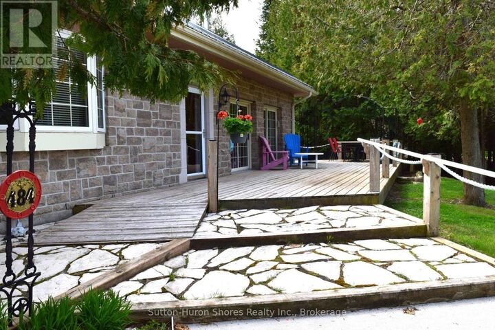 Property Photo: 484 Sunset Drive ON N0H 2C5