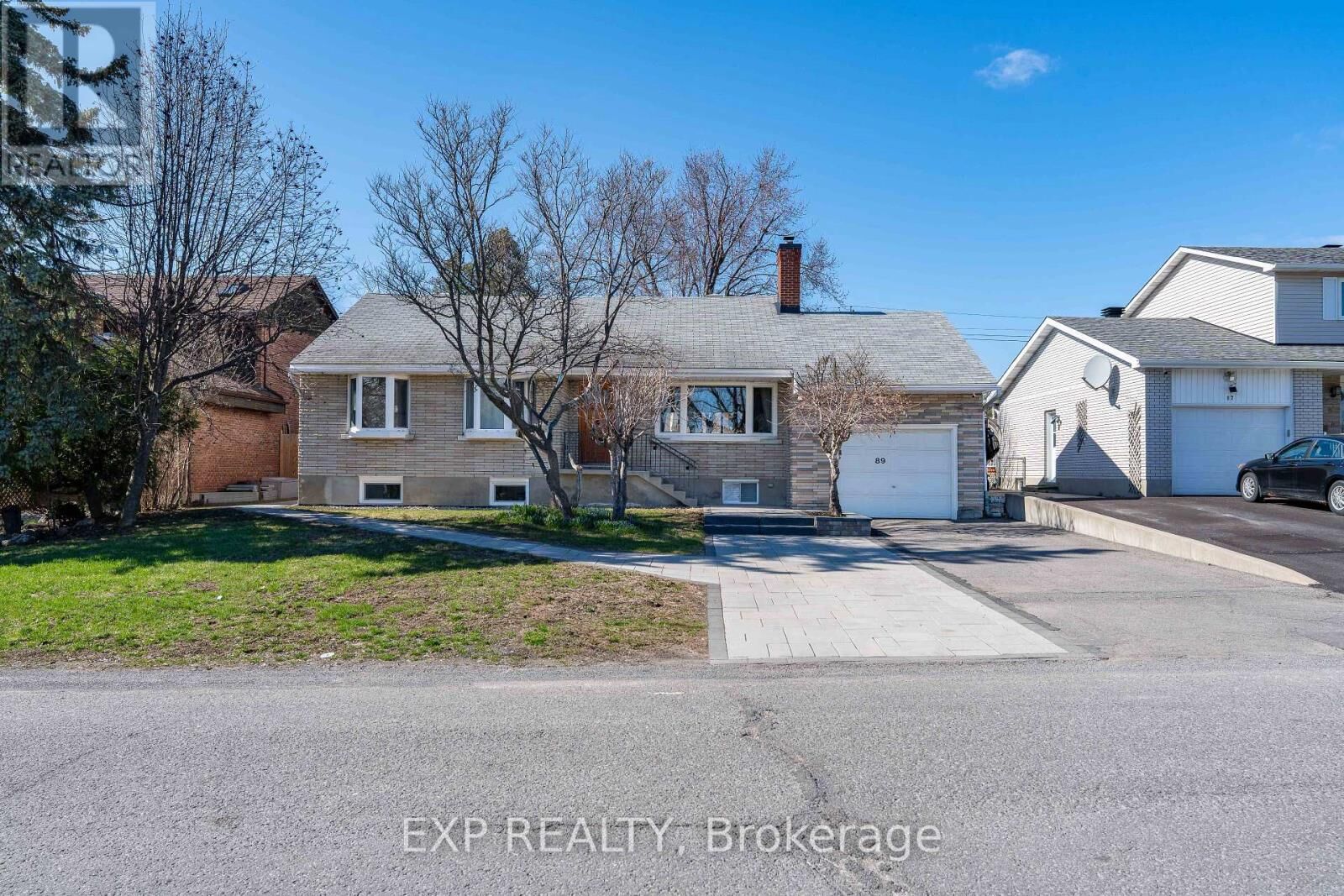 Property Photo:  89 Norice Street  ON K2G 2X9 