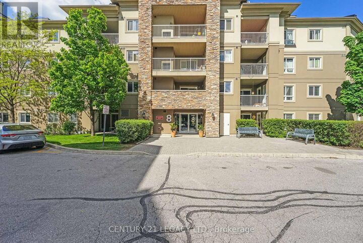 Property Photo:  8 Dayspring Circle 1307  ON L6P 2Z7 