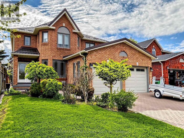Property Photo: 5698 Colby Court ON L5M 4S7
