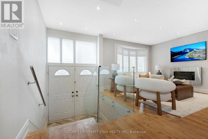 Property Photo: 547 Pinegrove Road ON L6K 2C2