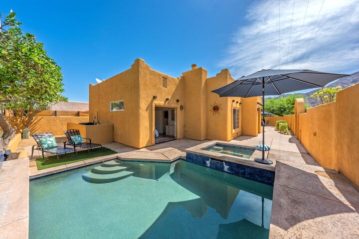 Property Photo: 54485 Avenida Rubio CA 92253
