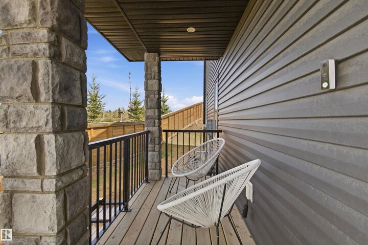 Property Photo:  71 Roberge Close  AB T8N 7W3 