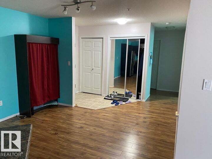 Property Photo:  42 Summerwood Boulevard 117  AB T8H 0C3 