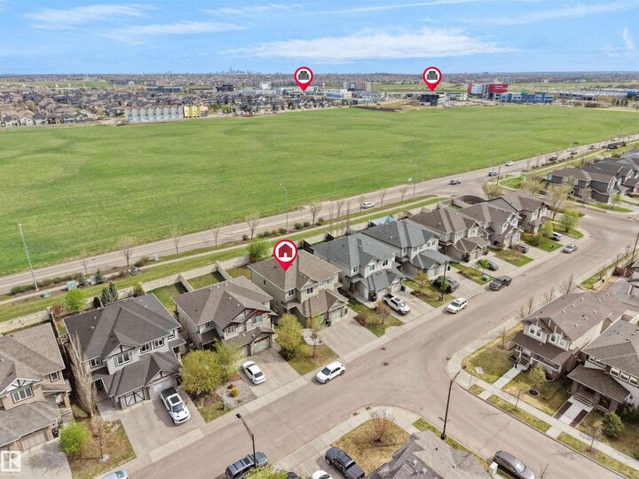 Property Photo:  15926 10 Avenue SW  AB T6W 2H1 