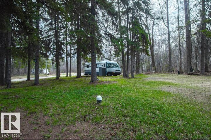 Property Photo:  #314 #315 55230 Rge Rd 10  AB T8R 0K4 