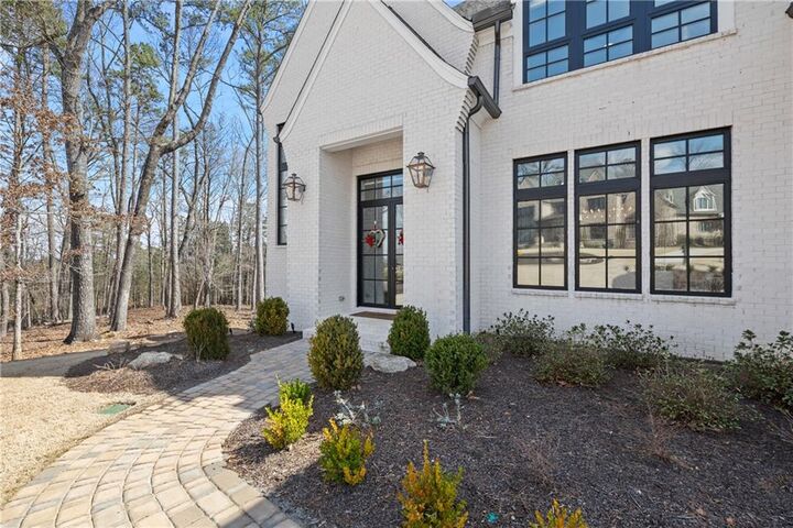 Property Photo: 761 Woodvale Point GA 30024