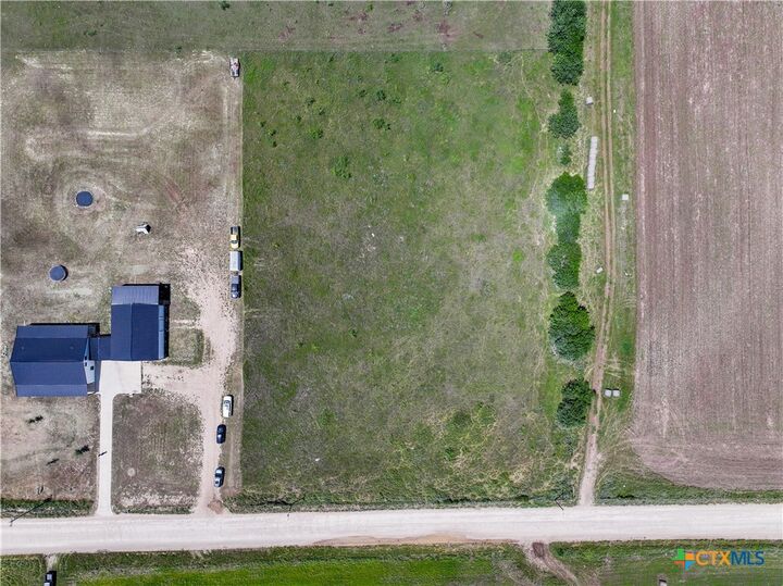 Property Photo:  1432 Dos Hermanas Road  TX 76571 