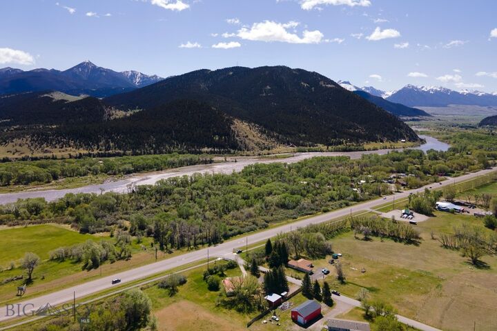 Property Photo:  2 Shamrock Lane  MT 59047 