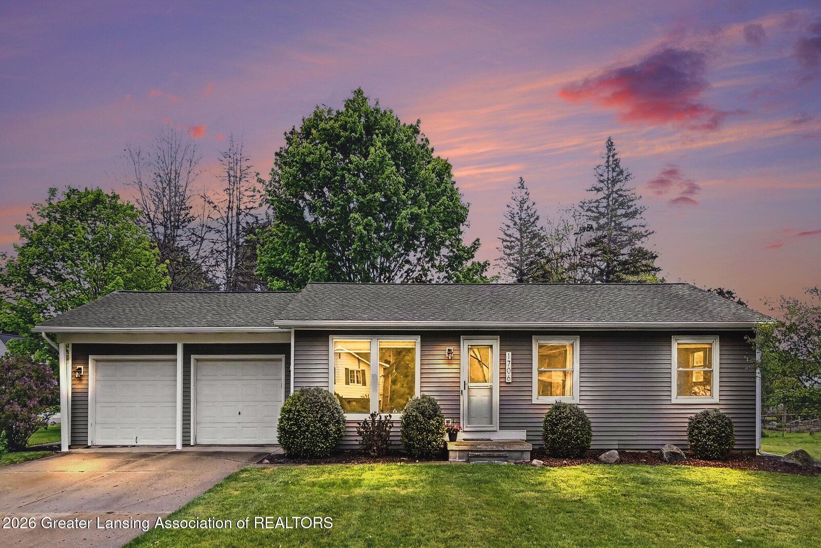 Property Photo:  1706 Laurelwood Drive  MI 48842 