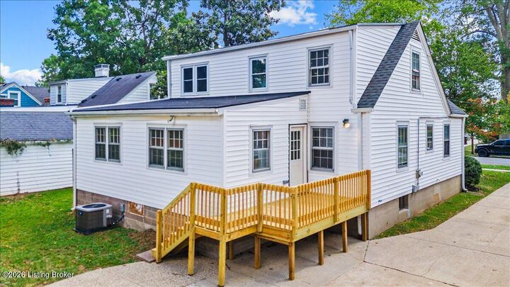Property Photo:  3921 Staebler Ave  KY 40207 