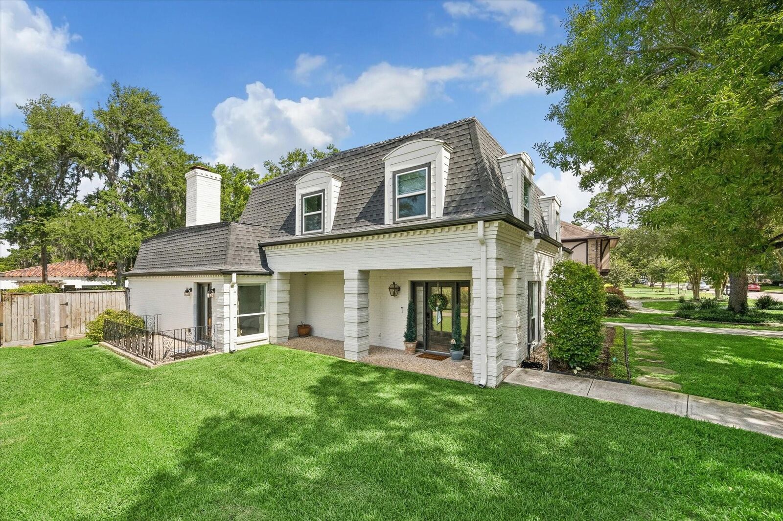 Property Photo: 215 Greenpark Drive TX 77079