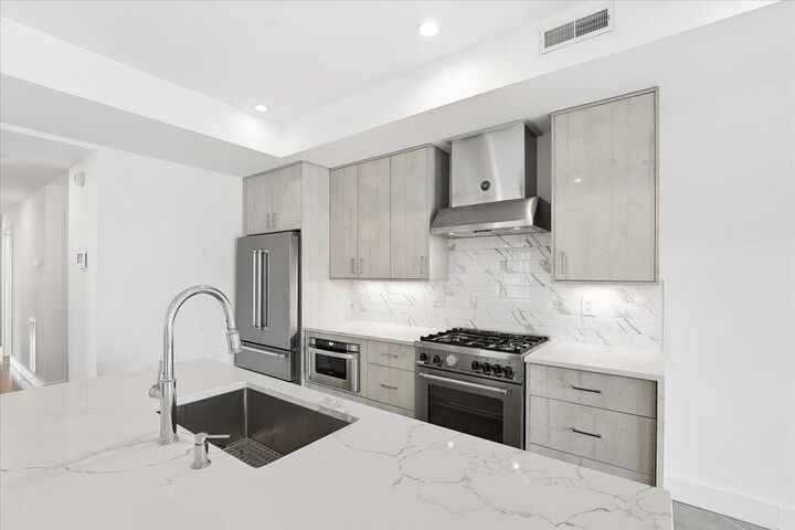 Property Photo: 290 Griffith St 2 NJ 07307