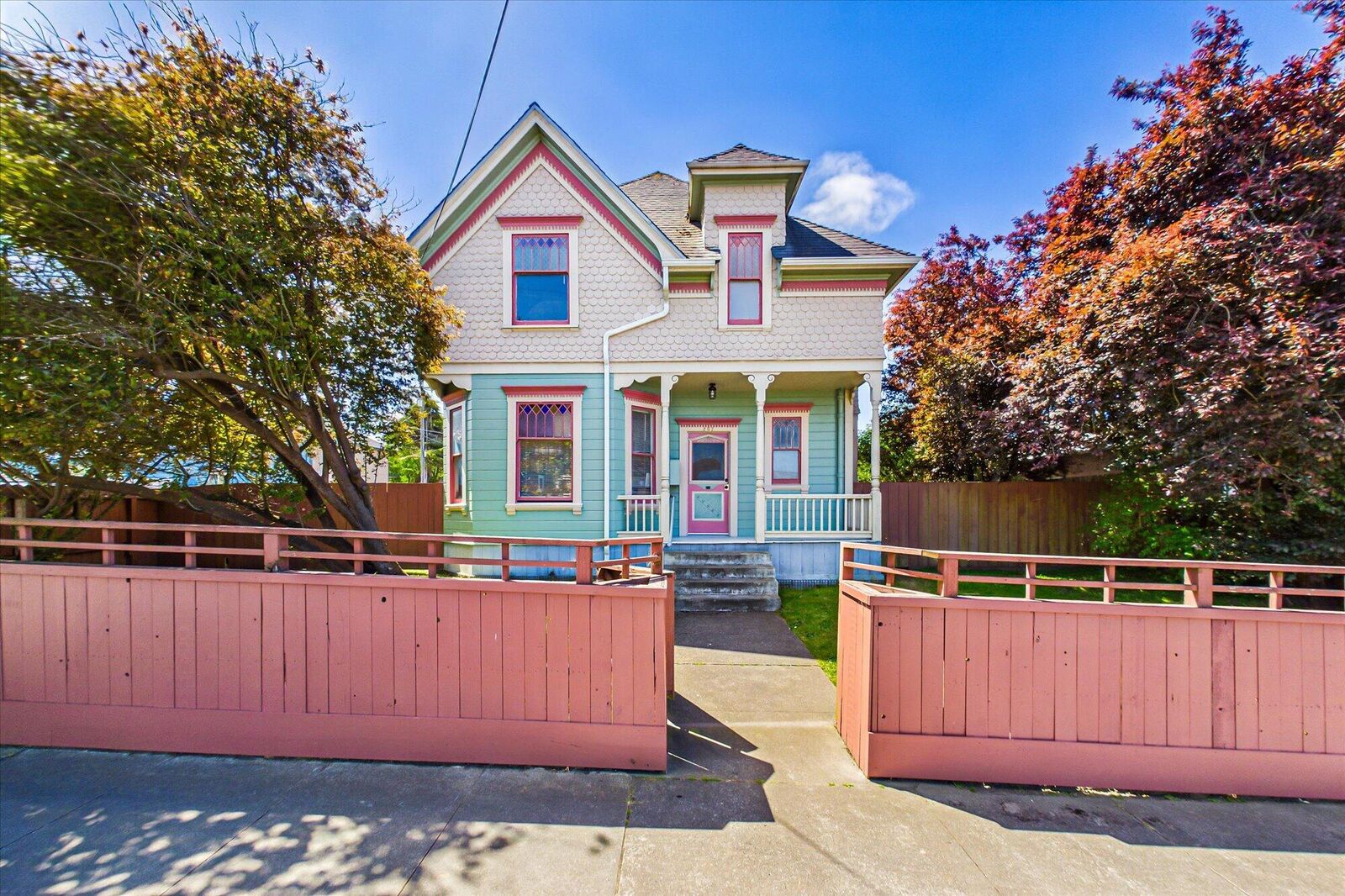 Property Photo:  207 Wabash Avenue  CA 95501 