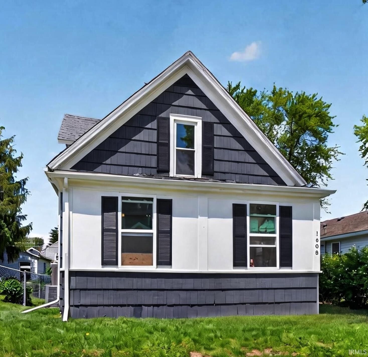 Property Photo:  1608 Sinclair Street  IN 46808 
