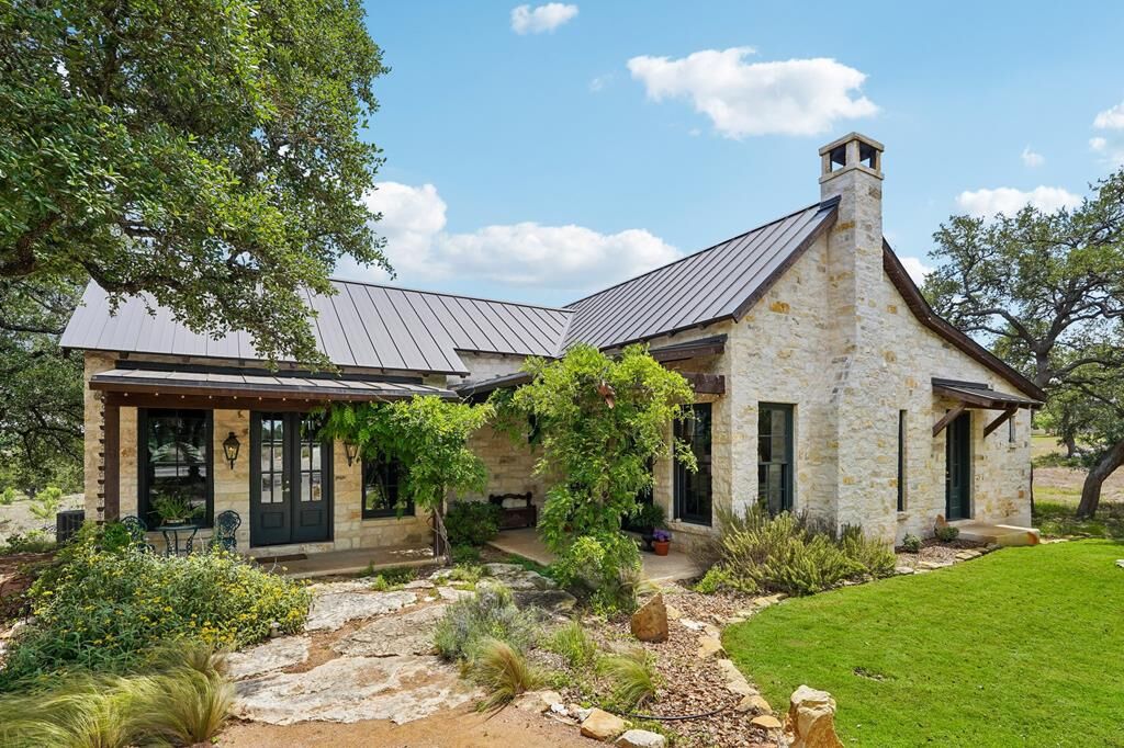 Property Photo:  162 Flowering Sage Ln  TX 78624 