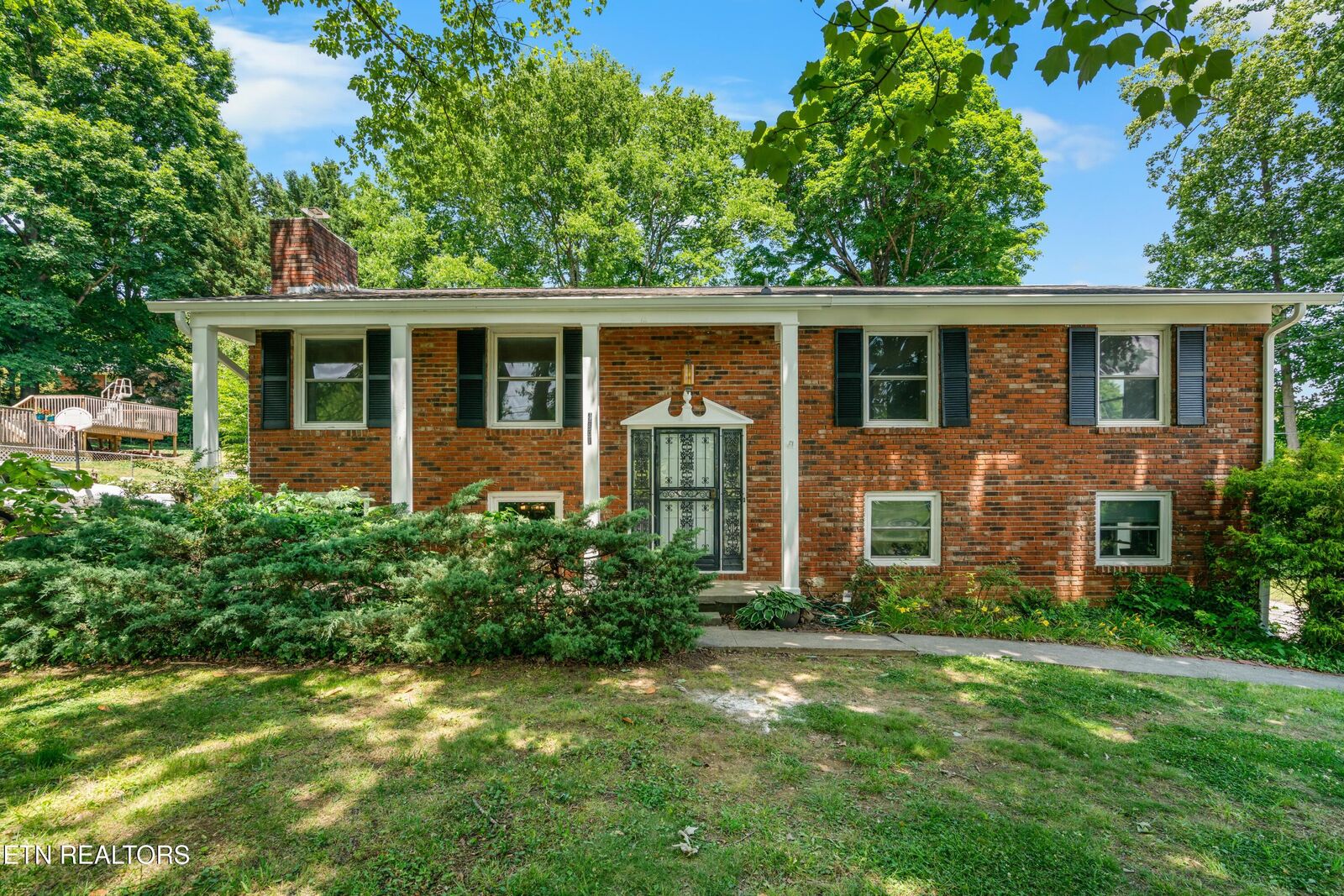 Property Photo: 4201 Pleasantwood Drive TN 37921