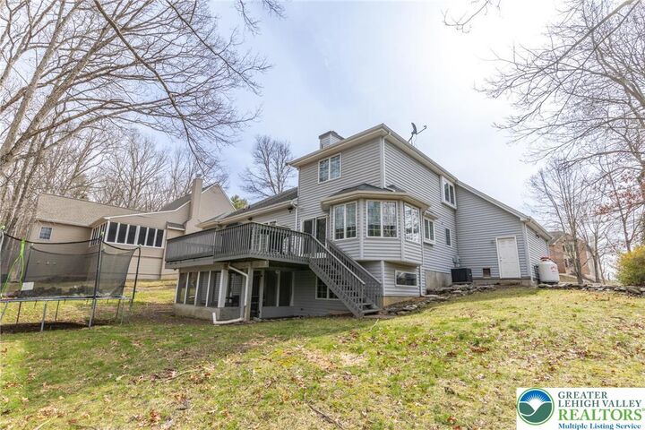 Property Photo:  207 Hawks Nest Road  PA 18302 