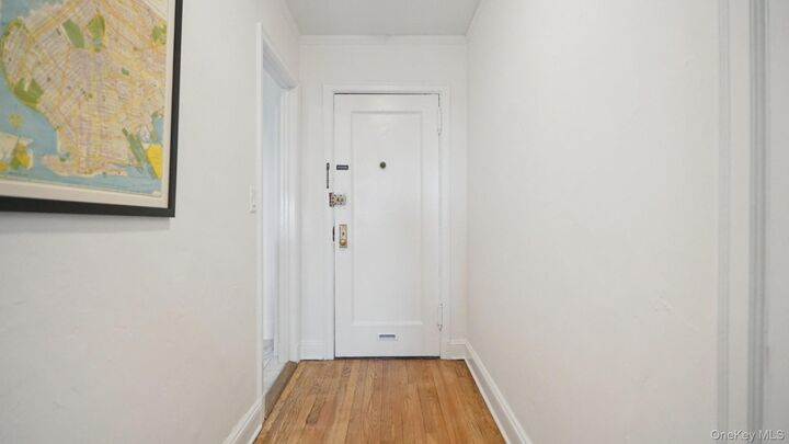 Property Photo:  100 Parkway 5D  NY 10708 