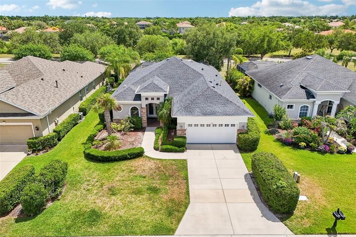 Property Photo:  259 Dahlia Court  FL 34212 