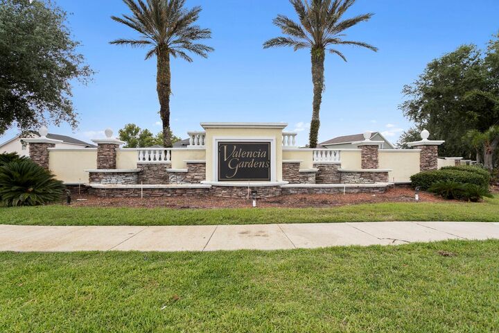 Property Photo:  22953 Bay Cedar Drive  FL 34639 
