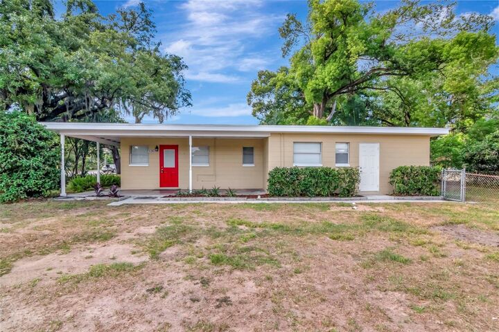Property Photo: 126 Kingsway Road FL 33510