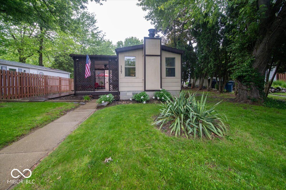 Property Photo: 117 Cottonwood Drive IN 46034