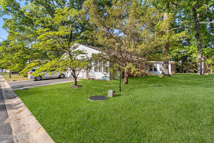 Property Photo:  7 Crocus Lane  NJ 08759 