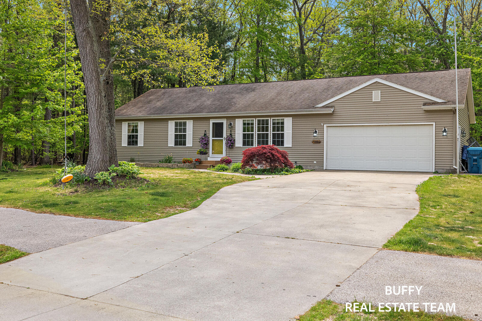 Property Photo:  15892 Groesbeck Street  MI 49417 