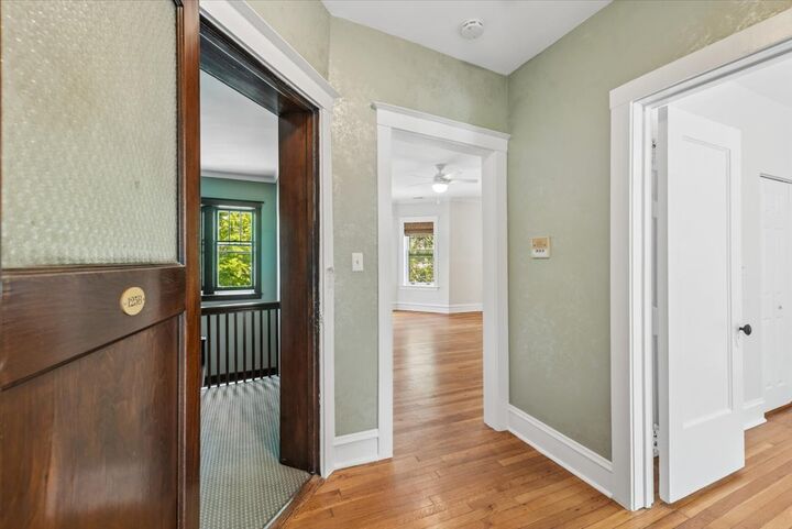 Property Photo:  125 Pleasant Street 125B  IL 60302 