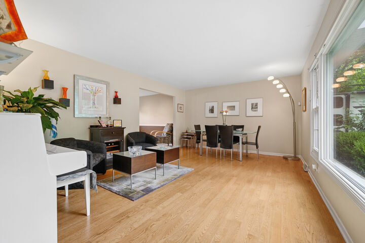 Property Photo:  1220 Anthony Lane  IL 60015 