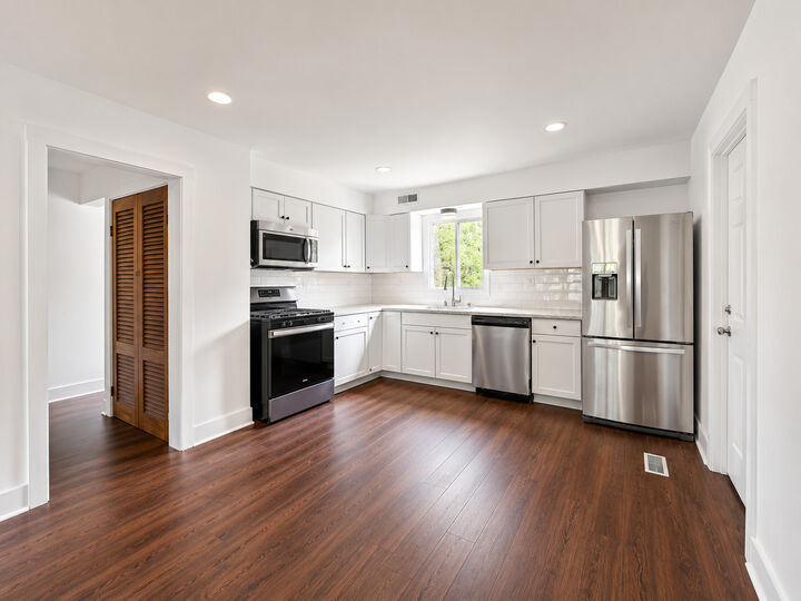 Property Photo:  254 Thornhurst Road  IL 60440 