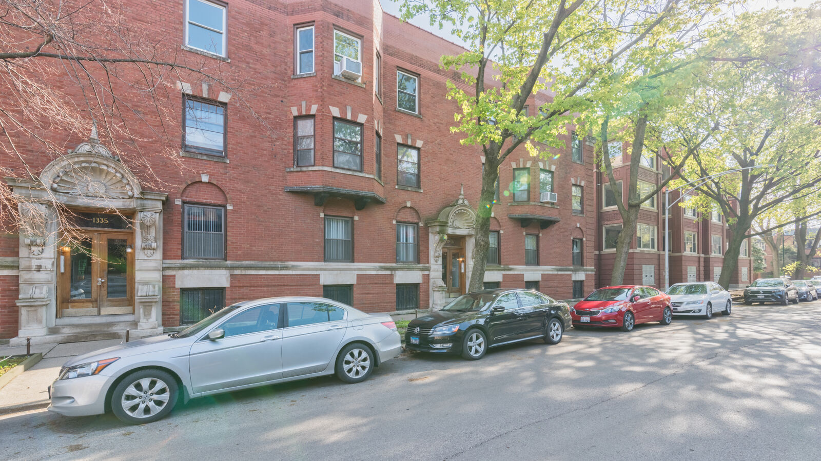 Property Photo:  1327 E 52nd Street 302  IL 60615 