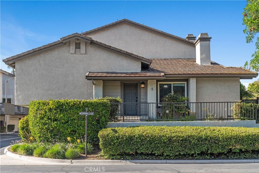 Property Photo: 2 Evening Breeze CA 92603