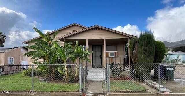 Property Photo:  521 Temescal Street  CA 93040 