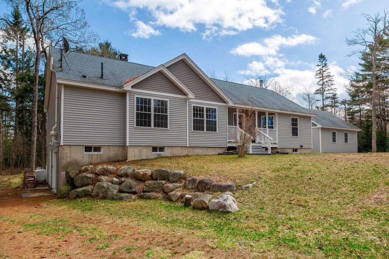 Property Photo:  25 Kennel Brook Drive  ME 04605 
