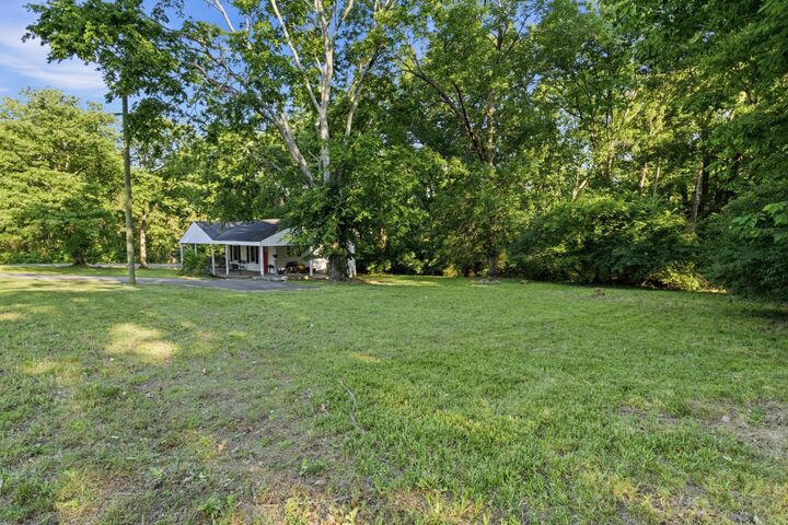 Property Photo:  123 Larchmont Dr  TN 37115 