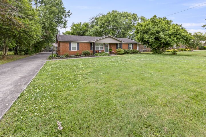 Property Photo: 112 Bel Aire Dr TN 37398