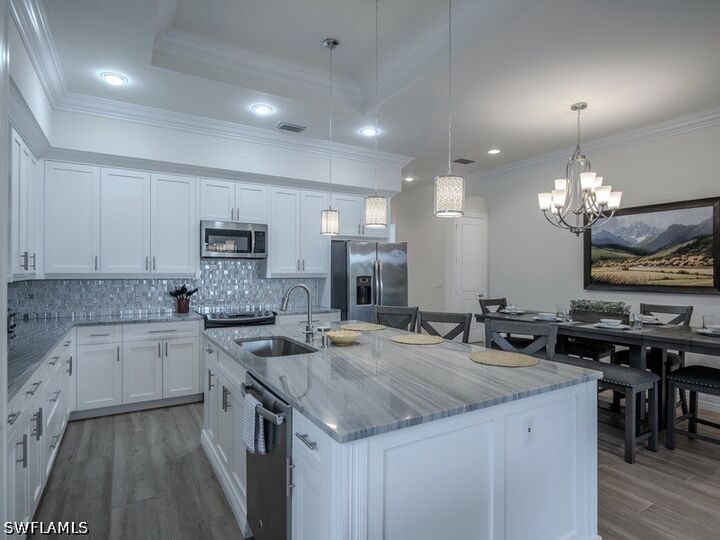 Property Photo:  631 100th Avenue N  FL 34108 