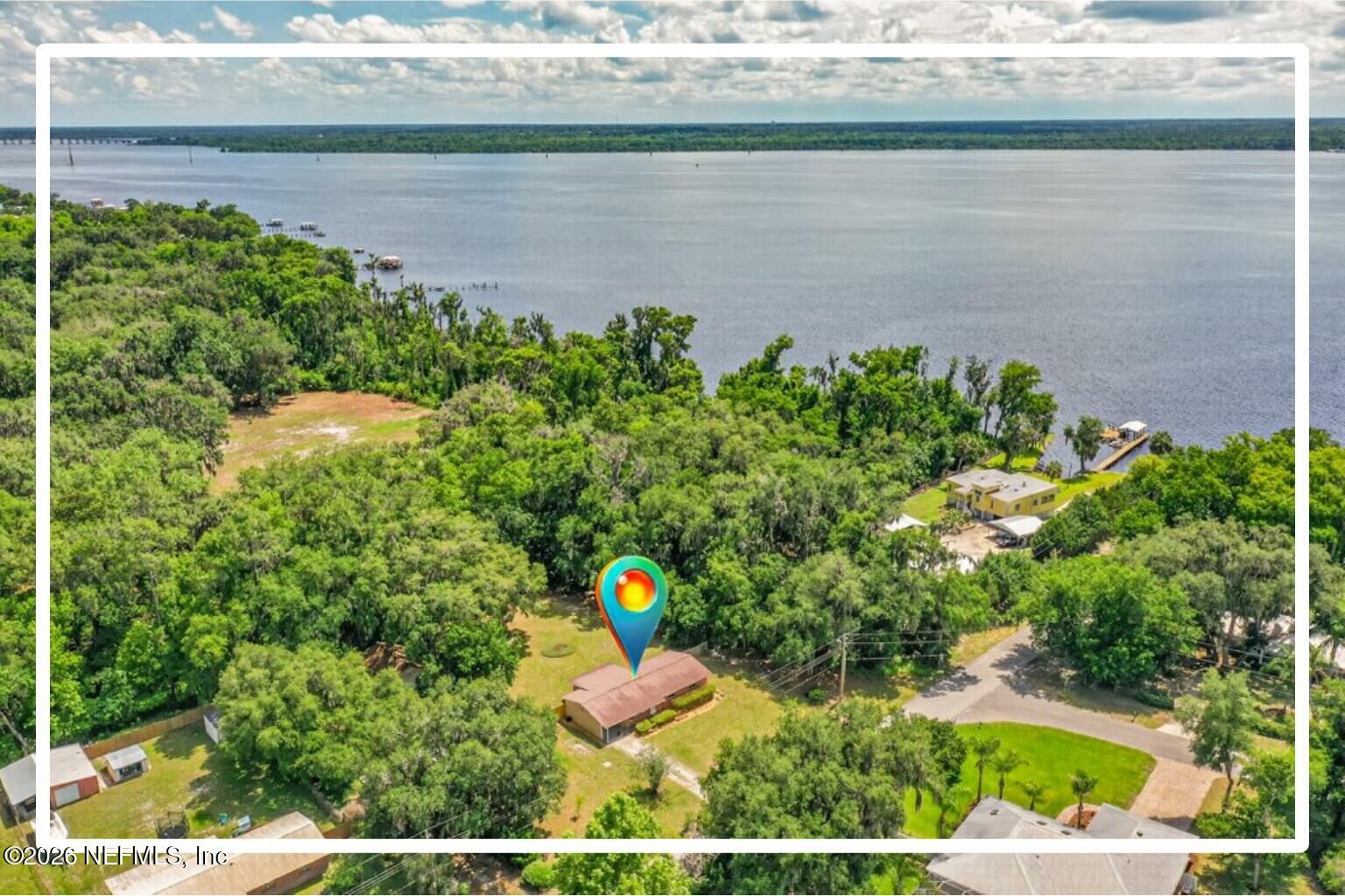 Property Photo: 133 Magnolia Avenue E FL 32131