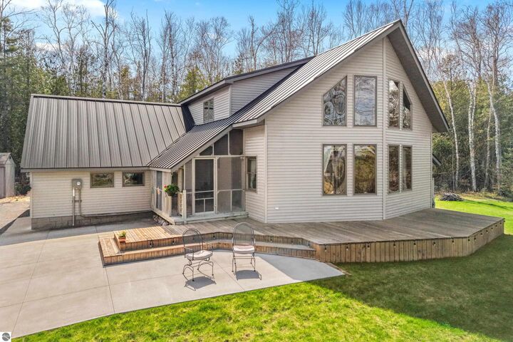 Property Photo:  3998 N US-23 N  MI 49779 