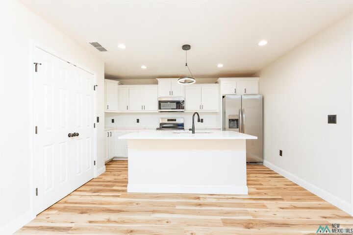 Property Photo:  140 Chisum Drive  NM 88101 