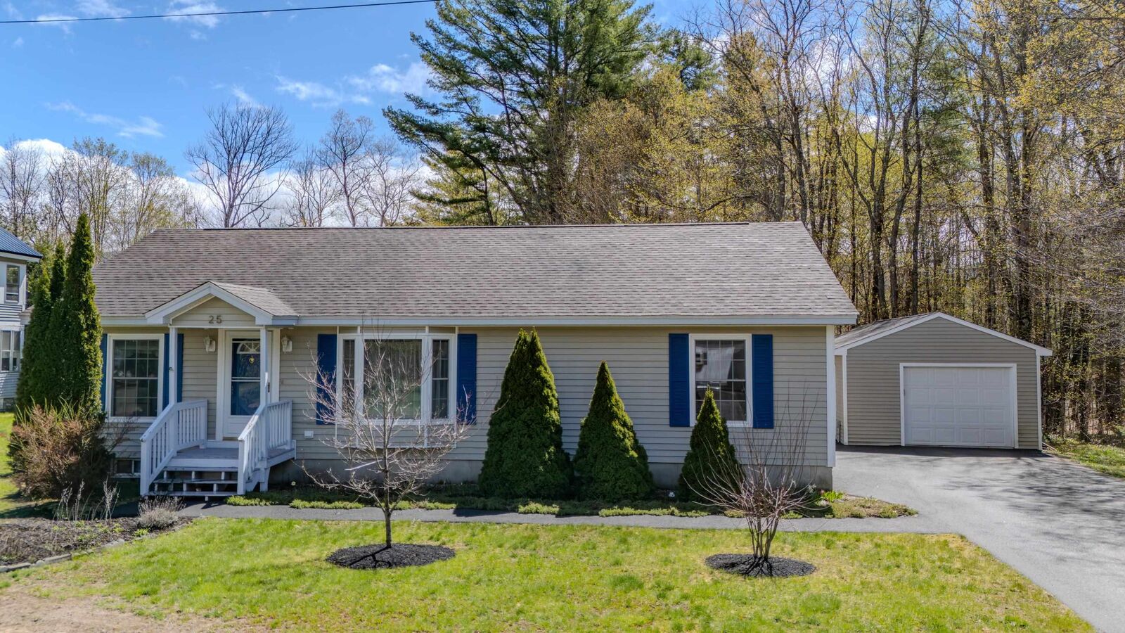 Property Photo:  25 Sargent Street  NH 03262 
