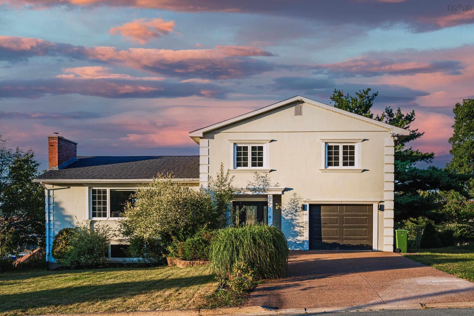 Property Photo:  11 Laurentian Drive  NS B3M 3G2 