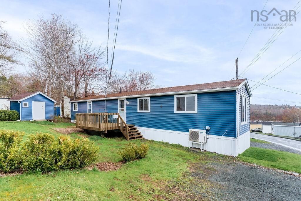 Property Photo:  525 Thorn Avenue  NS B4E 1P5 