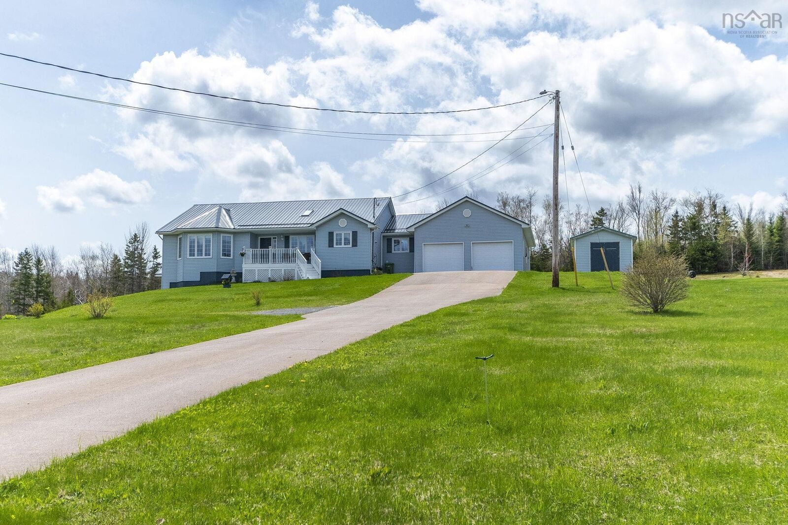 Property Photo:  25 Dewtie Avenue  NS B0K 1W0 