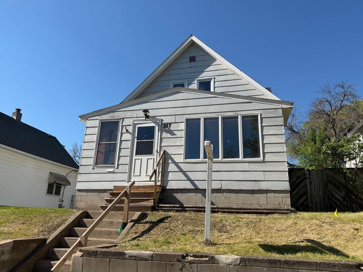 Property Photo:  827 Lafond Avenue  MN 55104 
