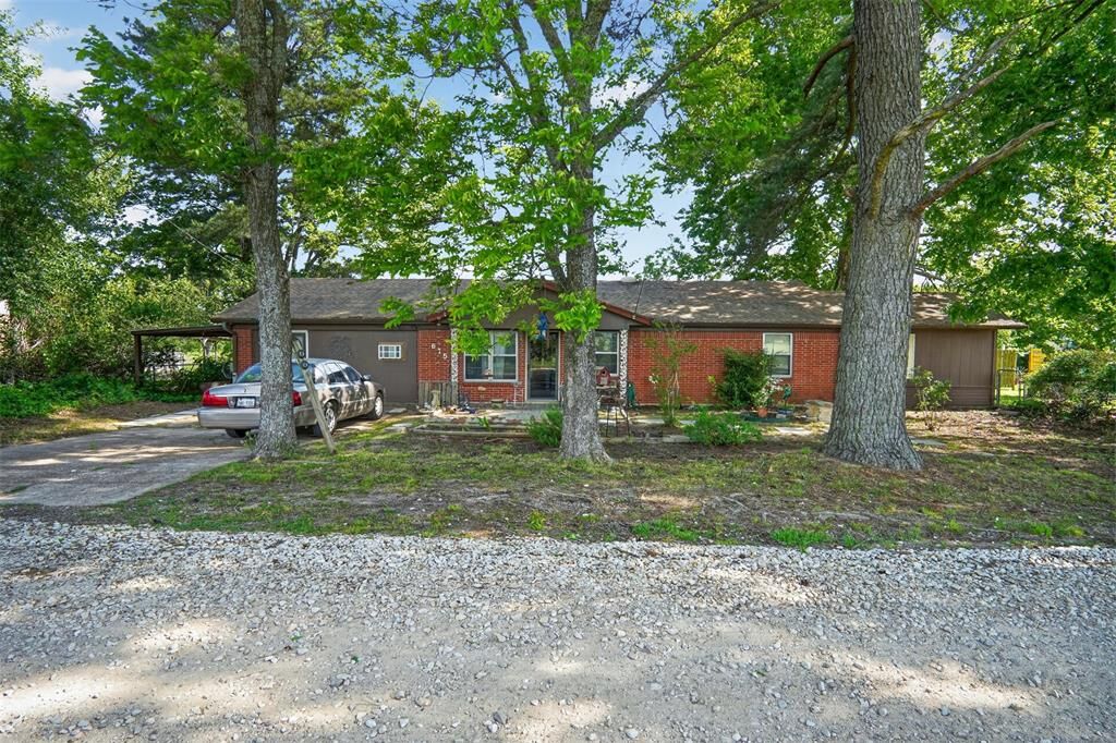Property Photo:  615 W North Street  TX 75416 