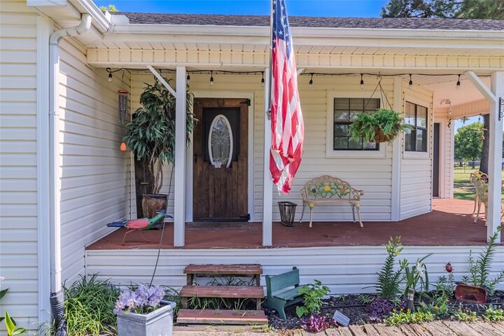 Property Photo:  1551 County Road 3327  TX 75402 