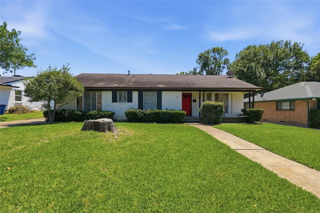Property Photo:  3630 Townsend Drive  TX 75229 